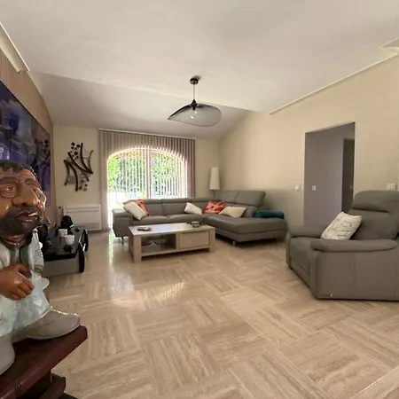 Villa Climatisee Avec Grande Piscine Sainte-Maxime