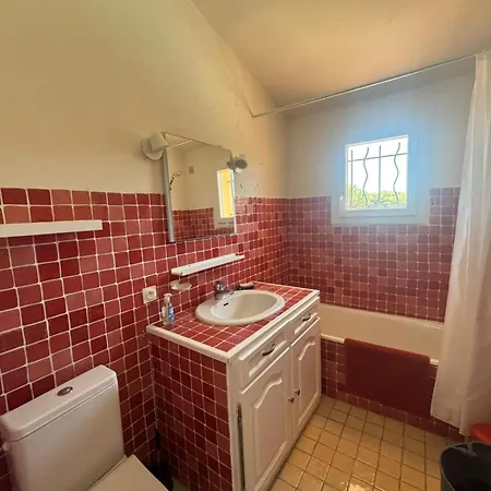 Climatisee Avec Grande Piscine Villa